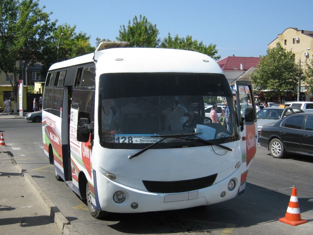 Dong Feng DFA6600